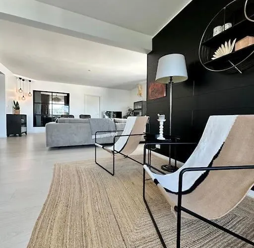 Luxury Penthouse In City Center