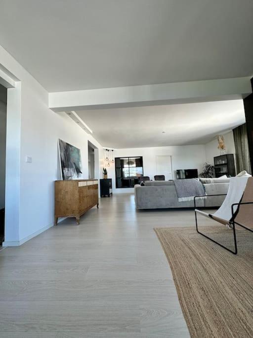 Luxury Penthouse In Center *